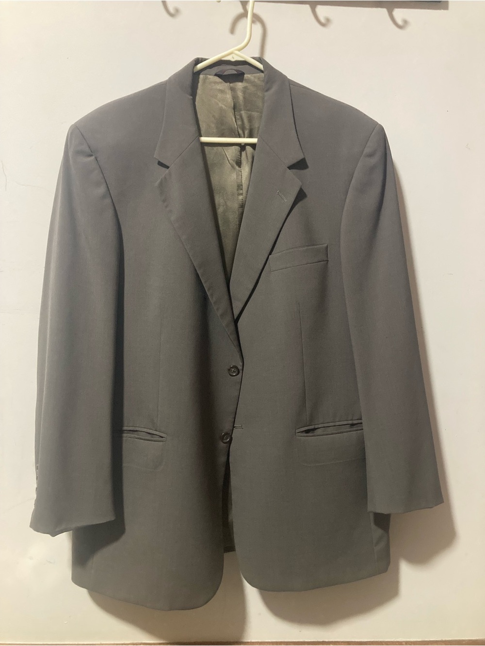 Savile Row Men's Classic Gray Two-Button Blazer - Tailored Wool Sport Coat 44R